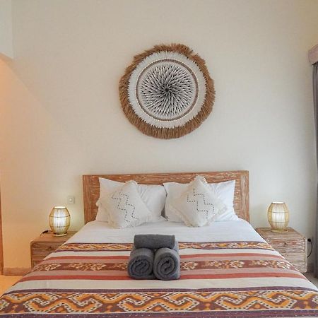 Villa White Karma Семиньяк Экстерьер фото